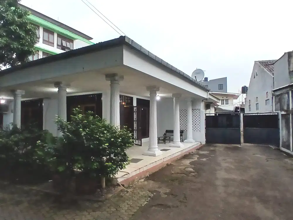 Dijual Rumah & Tanah Luas di Area Komersial Lebak Bulus Raya