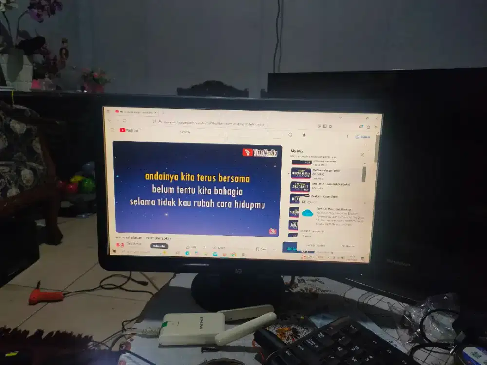 Monitor merk hp 19 inch