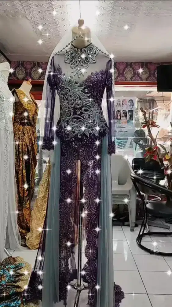 Kebaya Jawa Ungu