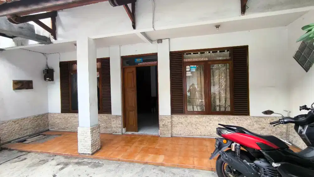 Disewakan rumah di pasteur sukajadi dekat maranatha