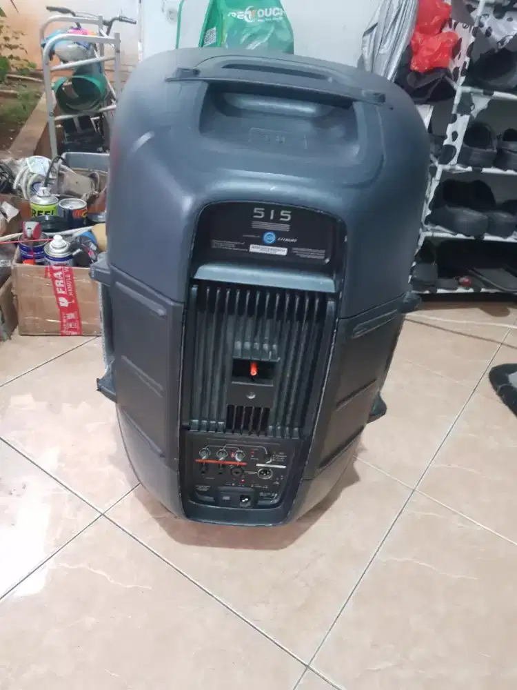 Cari segala macam sound system