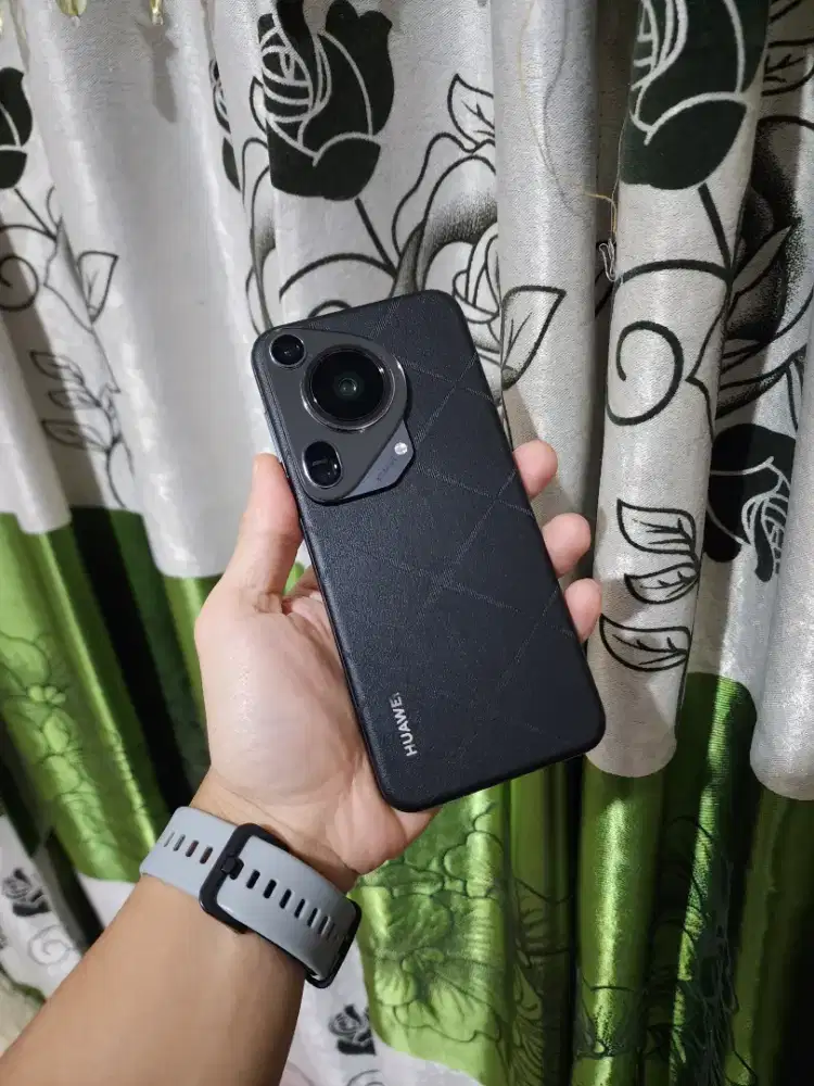 Huawei Pura 70 Ultra 16/512 Garansi Panjang