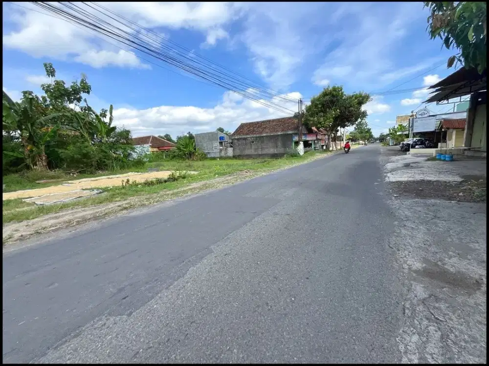 7 Menit Bandara Adisucipto Tanah Strategis Jogja Legalitas SHM di Berbah