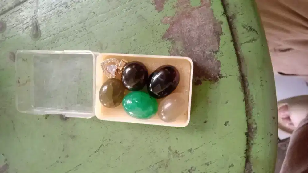 batu akik giok dan lain lain