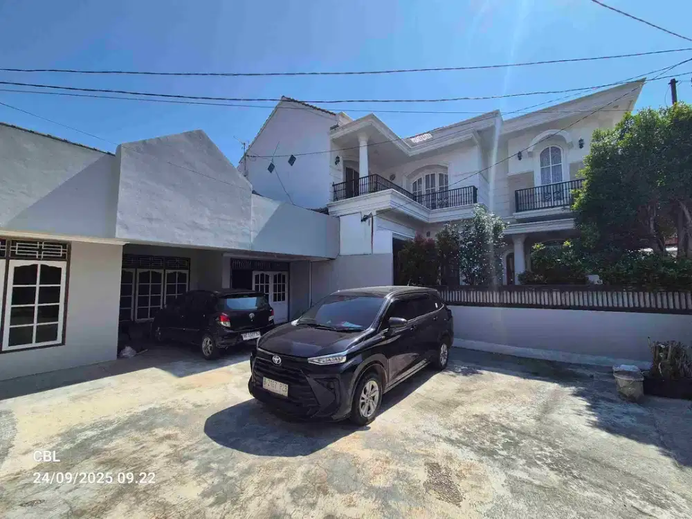 Rumah di jual di jalan kayu manis