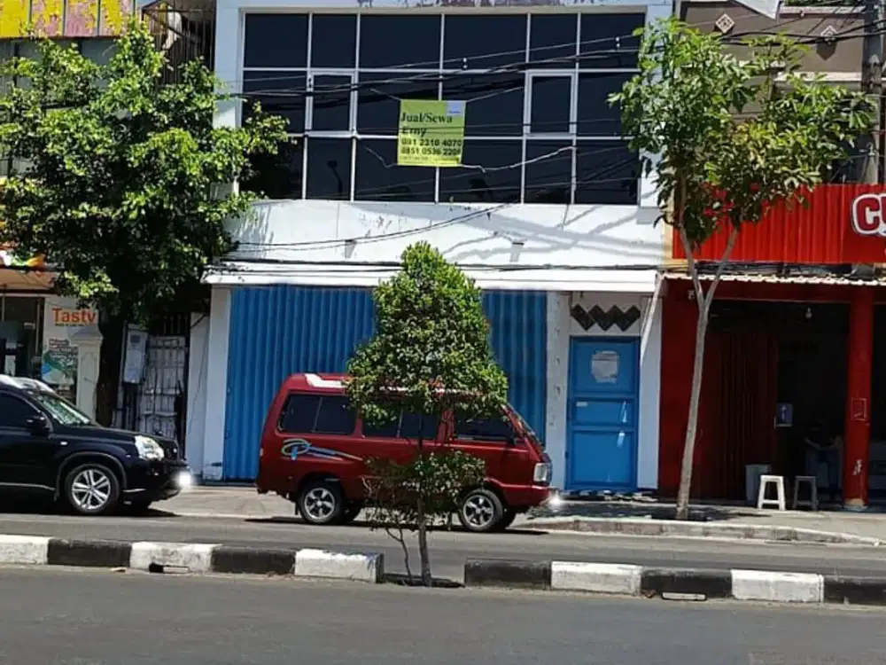 Ruko di Karang Menjangan