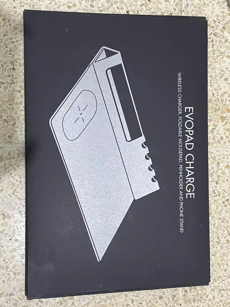 Evopad Charge - Foldable Wireless Charger, Mousepad, Penholder etc