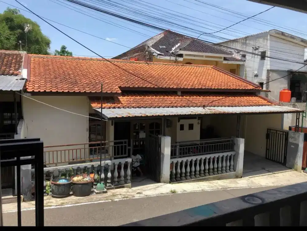 RUMAH PLUS KOST PAWIYATAN LUHUR GAJAH MUNGKUR