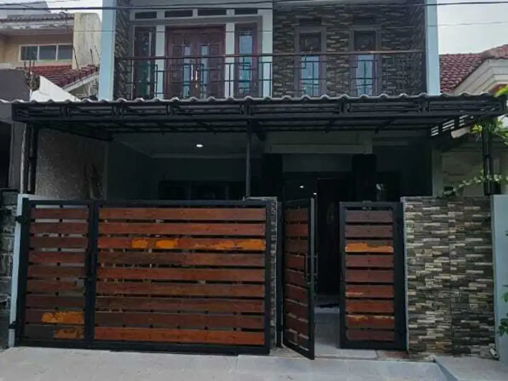 JUAL CEPAT Cluster Kertanegara Taman Royal 2 Cipondoh Tangerang Rumah 2 Lantai Siap Huni SHM 2,3 M Nego