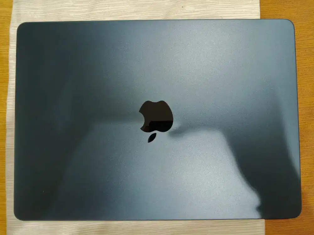 Macbook Air M2 16/256GB EX Garansi IBOX