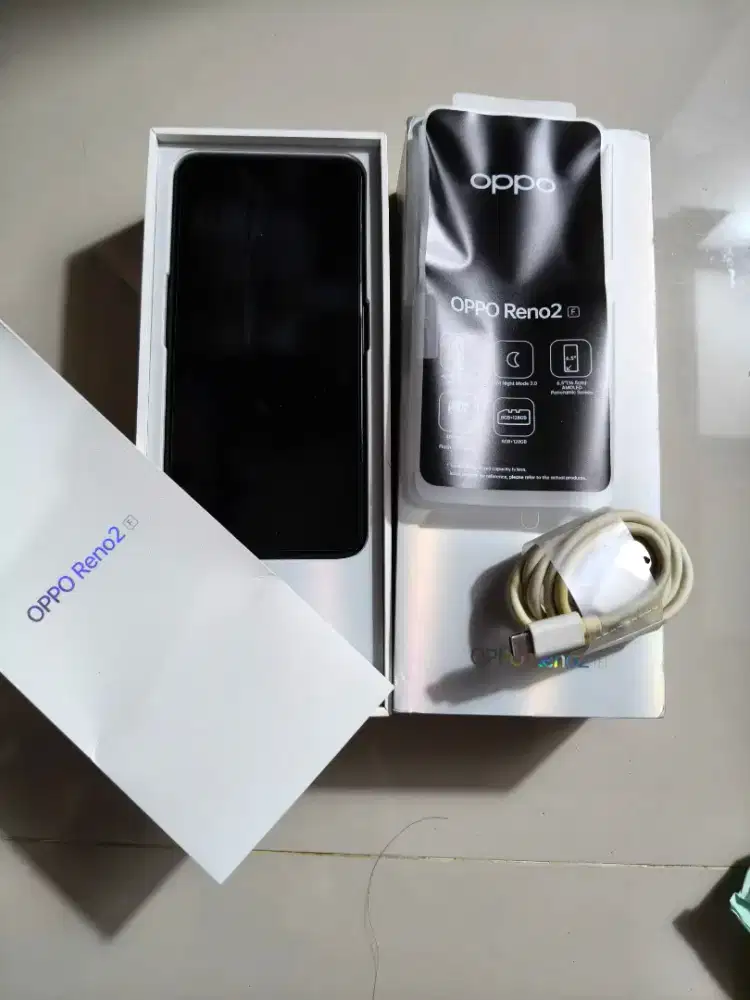 di jual Oppo Reno 2f