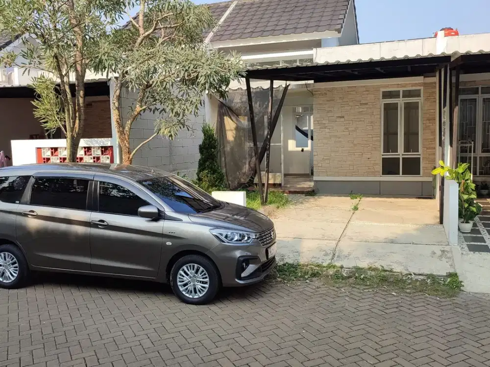 Rumah 10 menit ke Metropolitan Cibubur Siap Huni Dibantu KPR J-18428