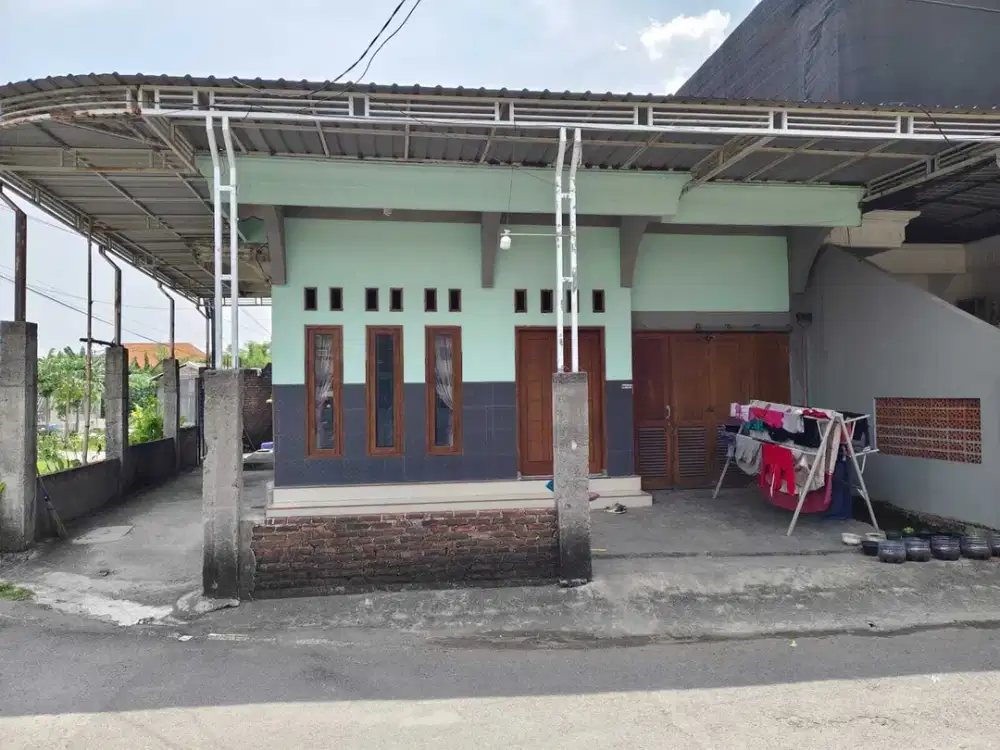 Rumah Kelurahan Kedondong Kecamatan Tulangan Kabupaten Sidoarjo
