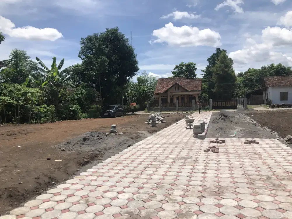 Strategis dekat AMPLAZ ,SHM P unit 300 Jutaan