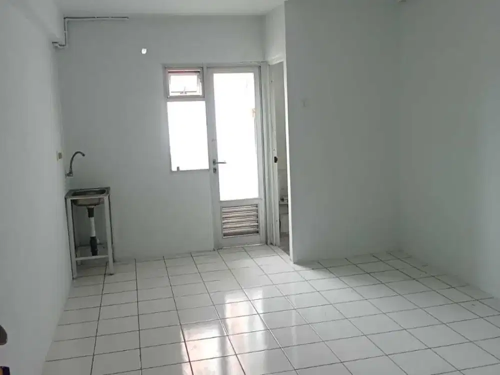 Dijual Apartemen Kelapa Gading Nias Big Studio Unfurnish SHM Siap Huni