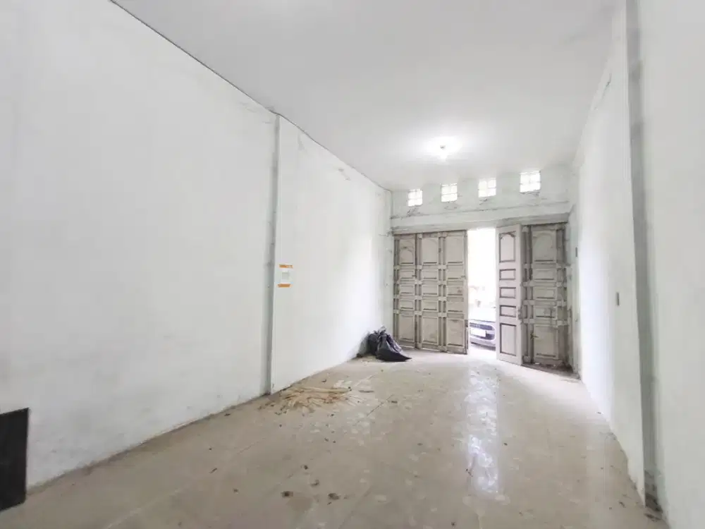 Disewa Ruko Lokasi Strategis di Great Arcade Komplek Cemara Asri