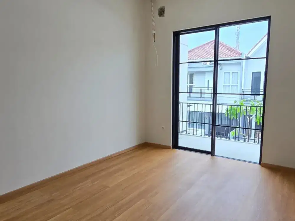 Dijual Rumah Hook Siap Huni  Berlokasi Di BSD KENCANA LOKA