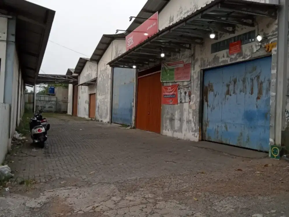 di sewakan gudang di komplek jati asih