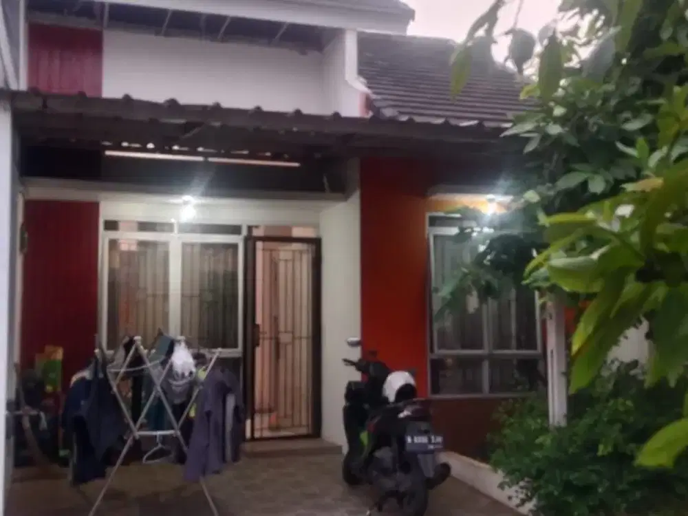 Rumah Hadap Timur SHM 8 Mnt ke The Park Sawangan Siap Huni J-36464