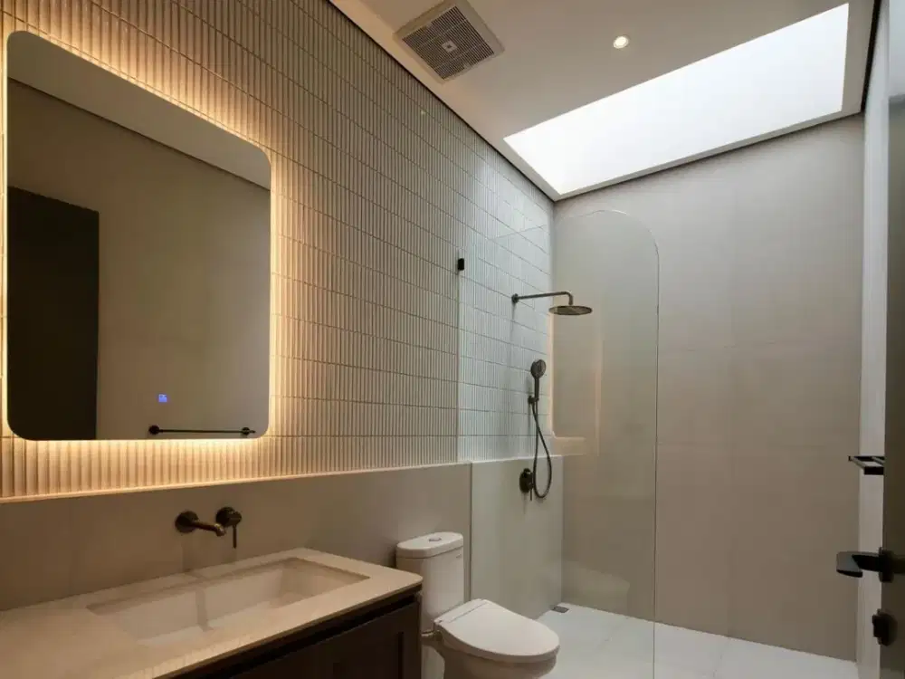 WTS Brand New House Siap Huni Berlokasi BSD Eminent, Prestiga