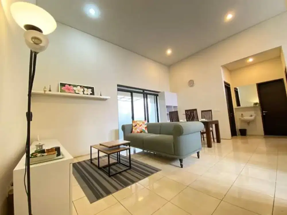 House For Rent, Desain Cantik, Full Furnish. Kota Baru Parahyangan BDG