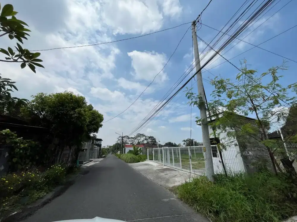 TANAH STRATEGIS UTARA KAMPUS UGM dalam mini cluster