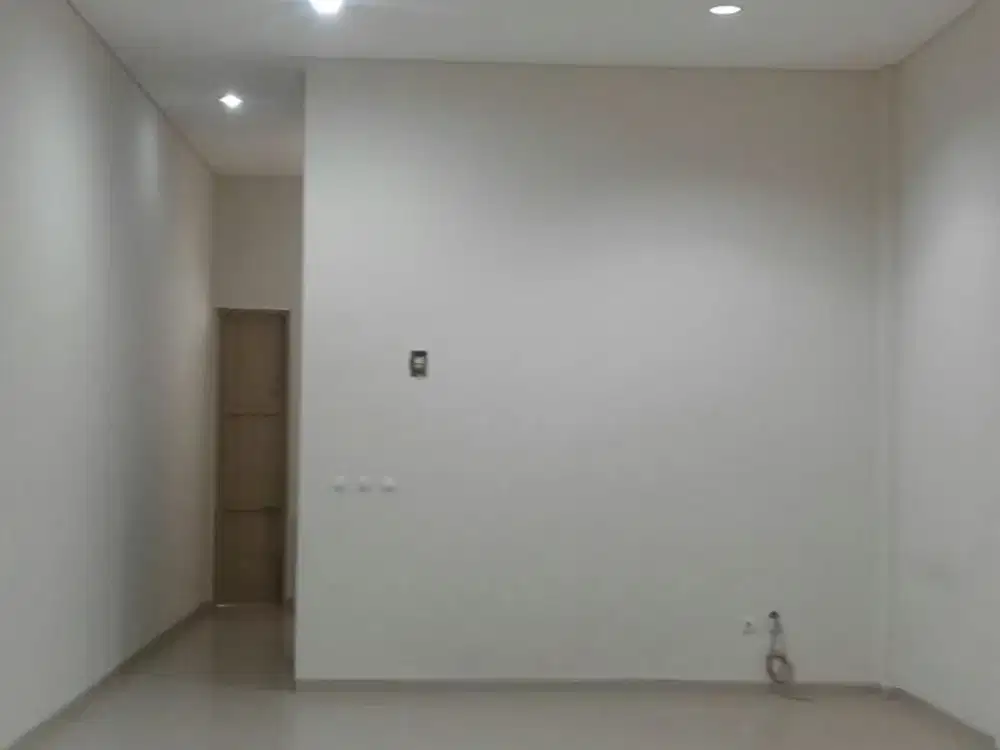 Di Jual Ruko Bagus Strategis di Mainroad Bojongsoang Bandung