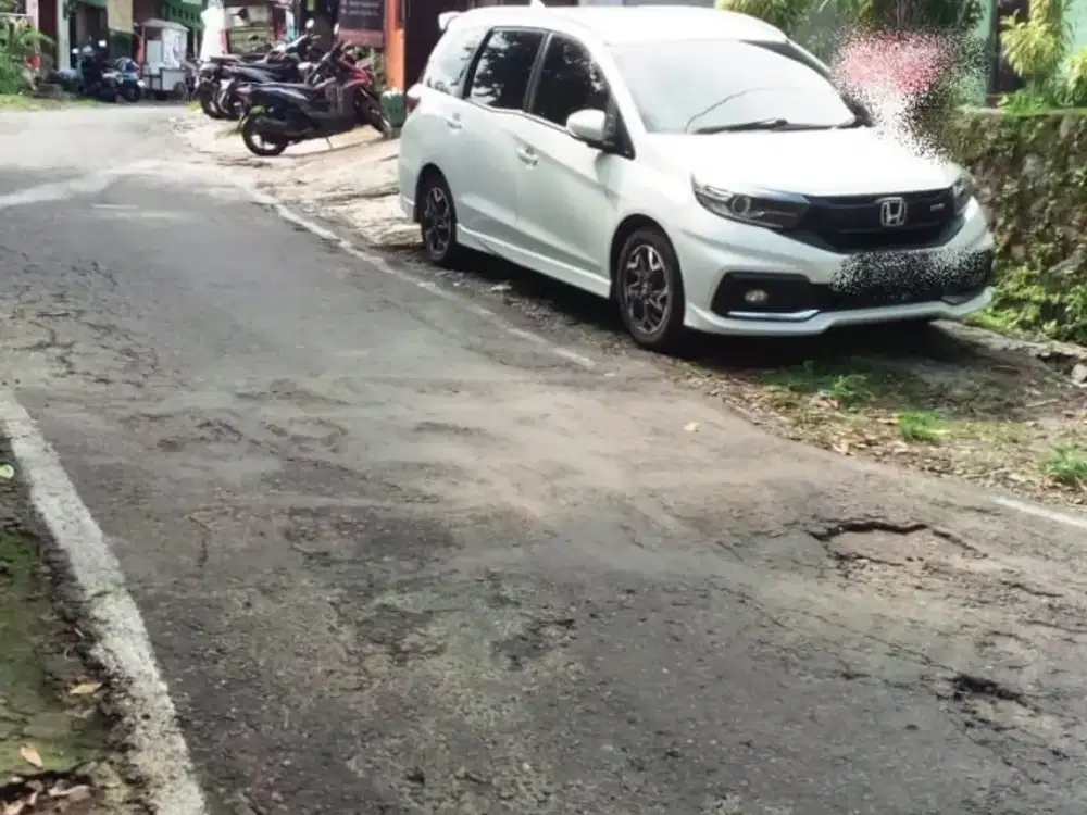 tanah strategis buat kost2 n dekat kampus UNS