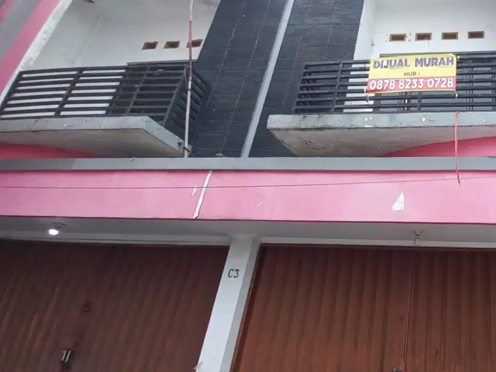 super. strategis.  harga. termurah.   parkir. luas . strategisss