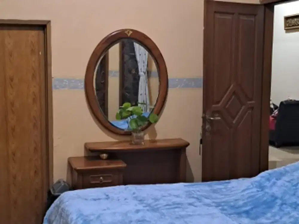 Rumah Cantik Semi Furnished Siap Huni di Taman Laguna Cibubur