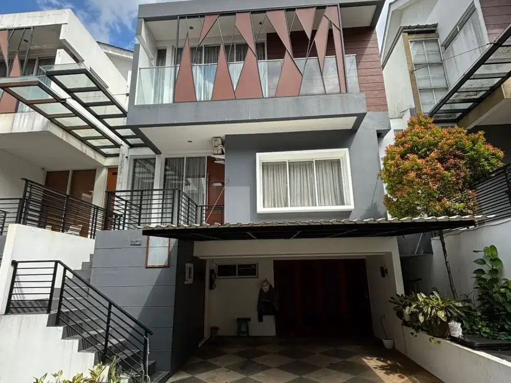 FOR  SALE TOWN HOUSE ELIT DE ELEVEN DI PEJATEN JAKARTA SELATAN