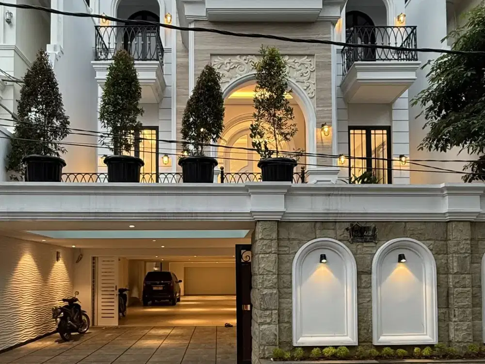 RUMAH MEWAH DALAM KOMPLEK CILANDAK JAKARTA SELATAN