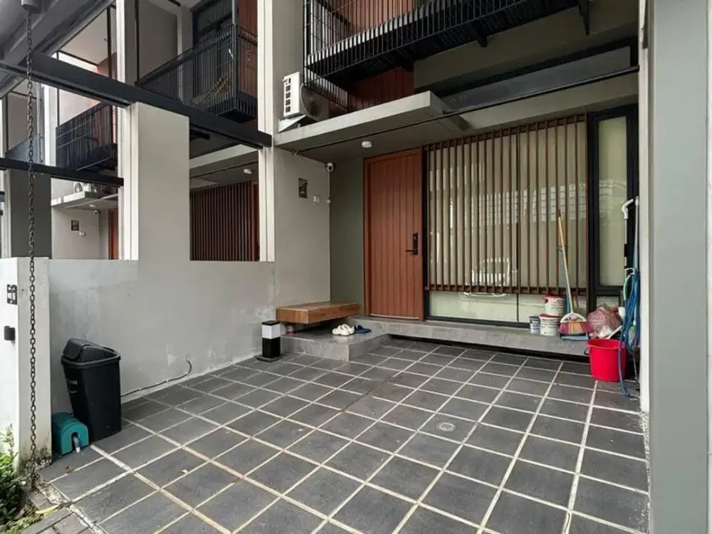 Dijual Rumah Full Furnished di BSD Fleekhauz BSD samping Greenwich BSD