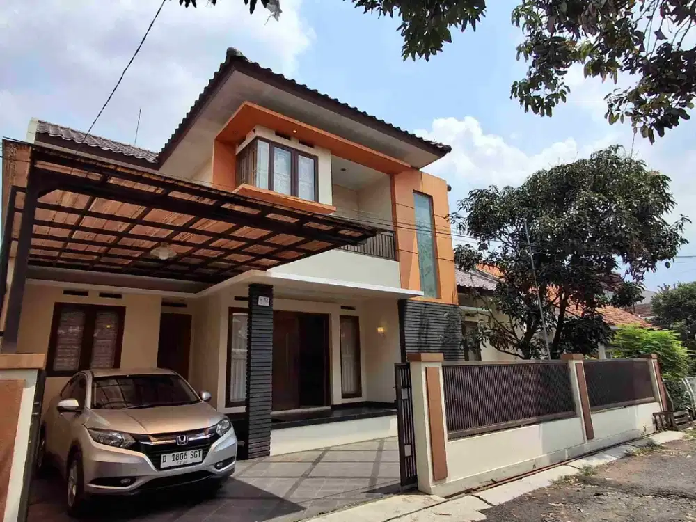 dijual rumah luas murah lagi BU di komplek Sangkuriang cimahi bisa kpr