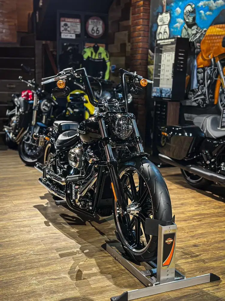 H-D Softail Breakout m8 114ci FP ATPM MY 2022 Acc ++ istimewa