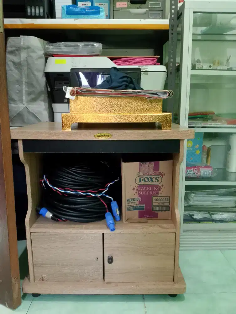 Meja kecil meja tv meja multifungsi