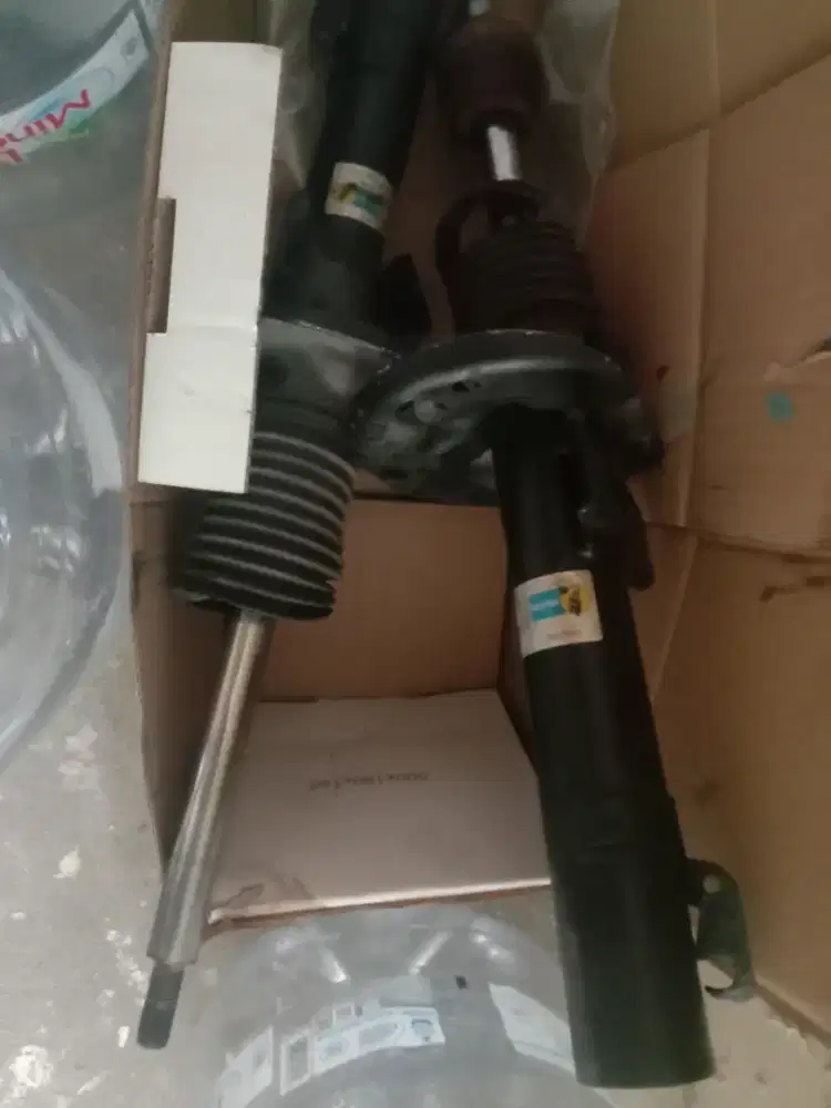 D jual shock breaker depan copotan vw polo 2006