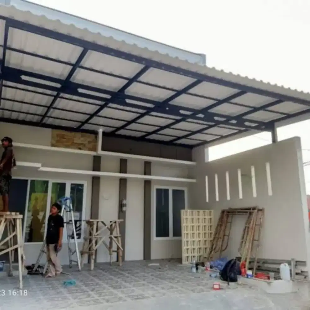 Kanopi baja ringan