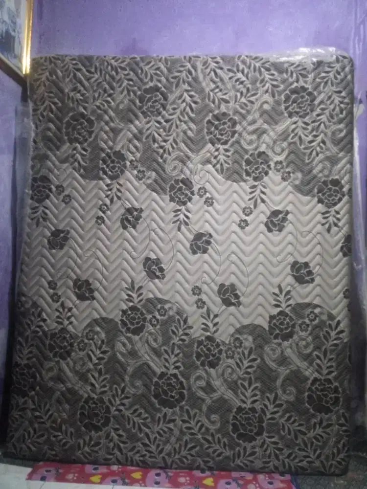 Di jual kasur merk ERLAND