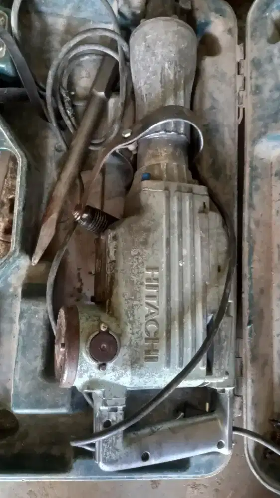 jack hammer hitachi ph65