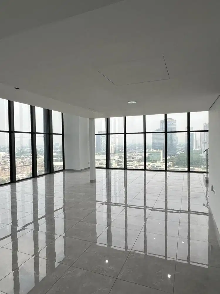 DISEWAKAN DI SEWAKAN SOHO /OFFICE The Smith Alam Sutera Tangerang 152m