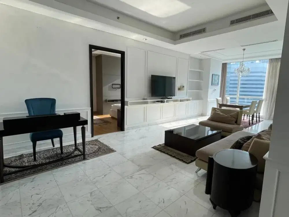 Dijual cepat The Peak Apartment with 3bedrooms and Full Furnished