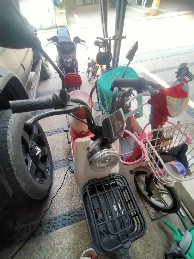 Di jual sepeda listrik,