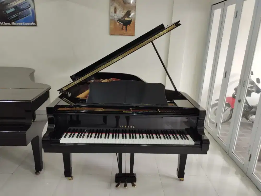 Grand Piano Yamaha C7 Nippon Gakki Original Buatan Jepang
