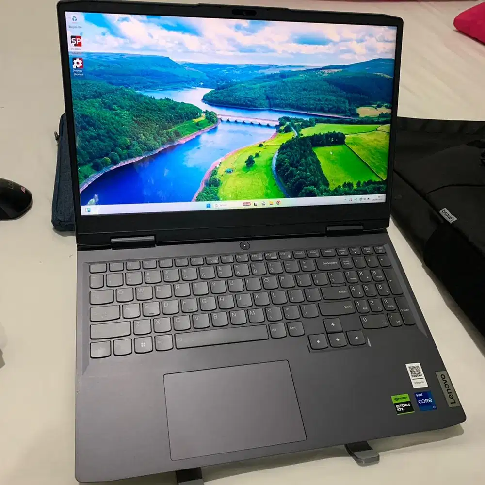 LENOVO LOQ i7 RTX 40450 6GB ram 32GB SSD 1 tera