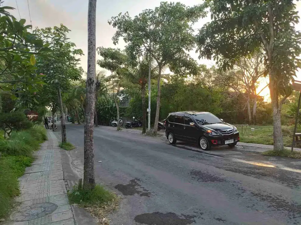 TANAH 2740 m² JALAN UTAMA PANTAI PERERENAN CANGGU