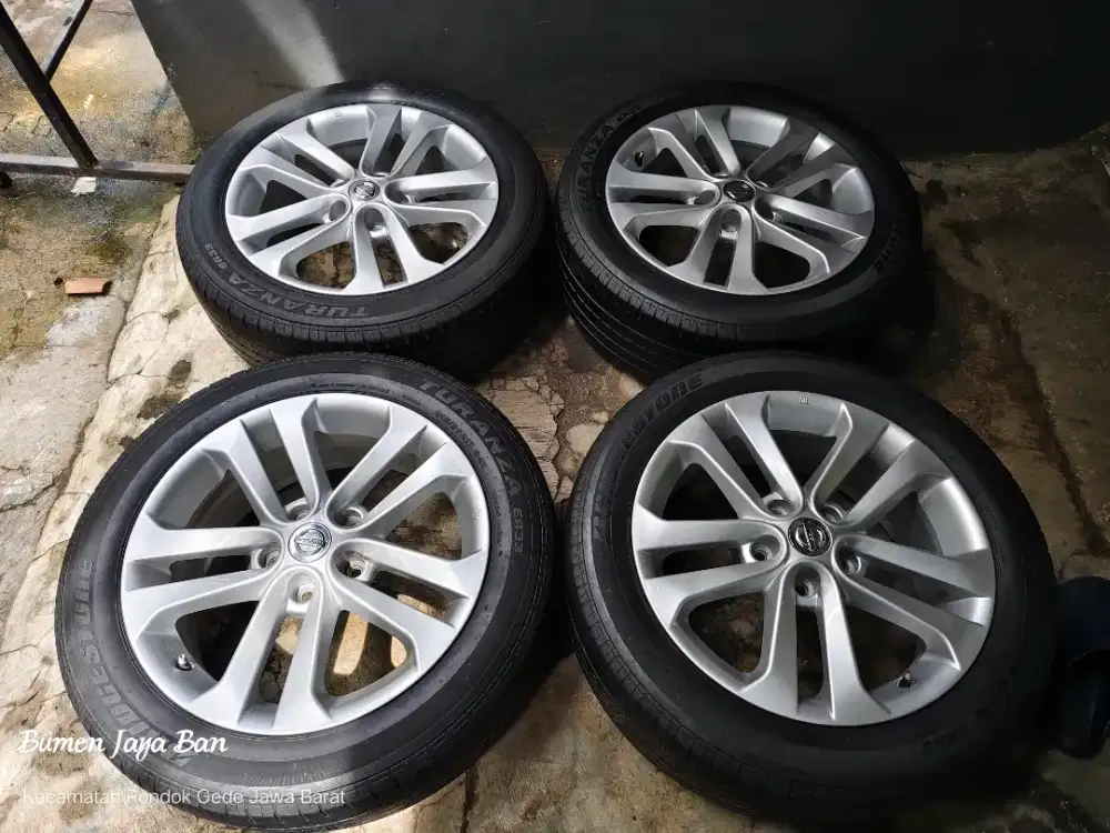 Velg oem Nissan Juke R17 5x114 untuk innova serena dll