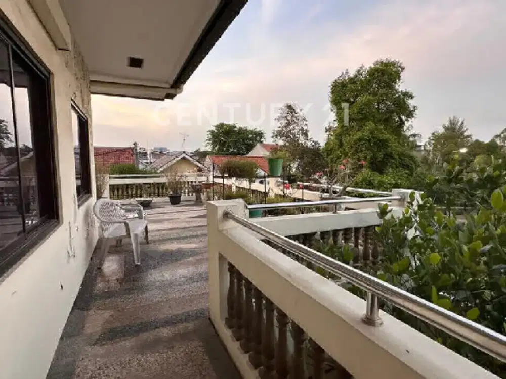 Rumah Bagus Semi Furnish Di Lippo Cikarang