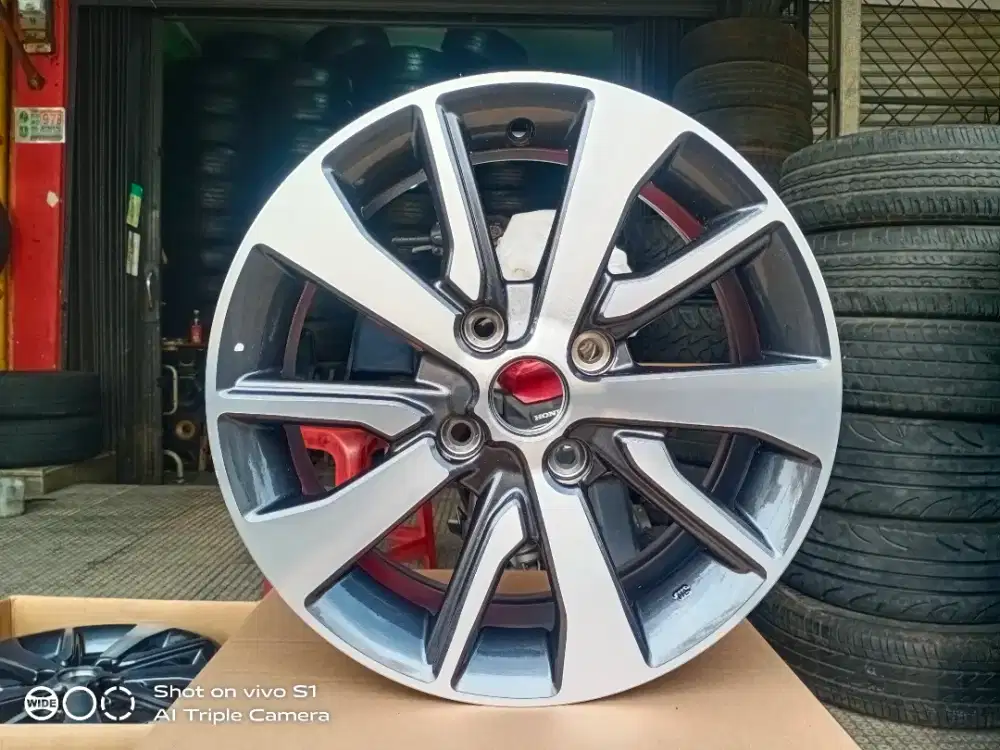 Velg oem Nissan Grand Livina HWS Outech R16 4x114 avanza xenia kijang