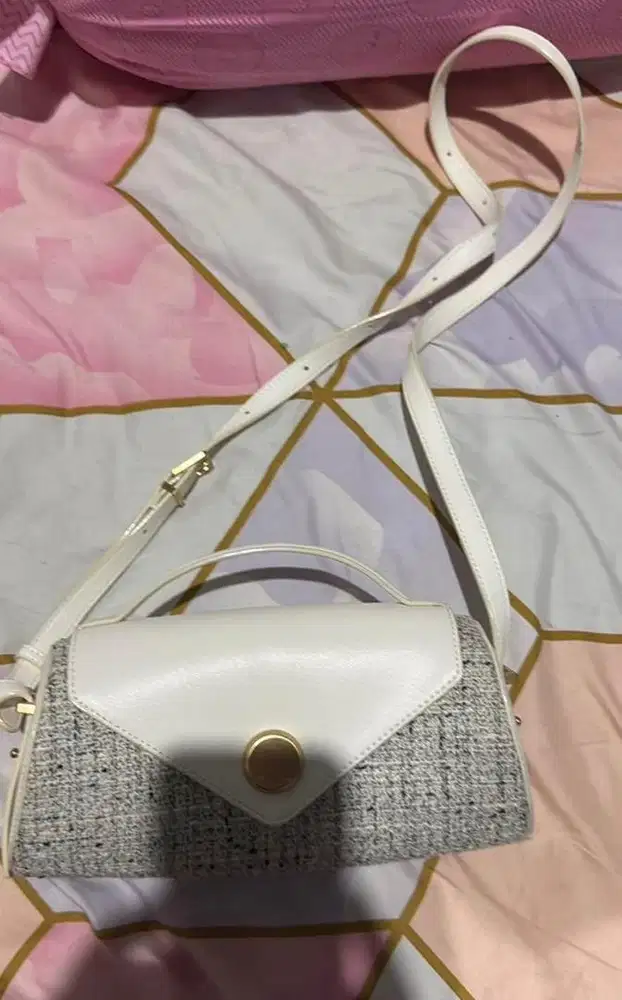 Tas selempang wanita